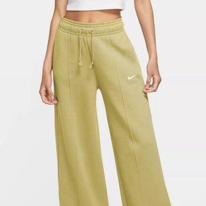 Nike Women's Sportswear Trend Essential Fleece Wide Pants - Tea Tree Mist Color